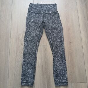 Lululemon Wunder Under Leggings Black & White Print Size 4 - 11"×32"